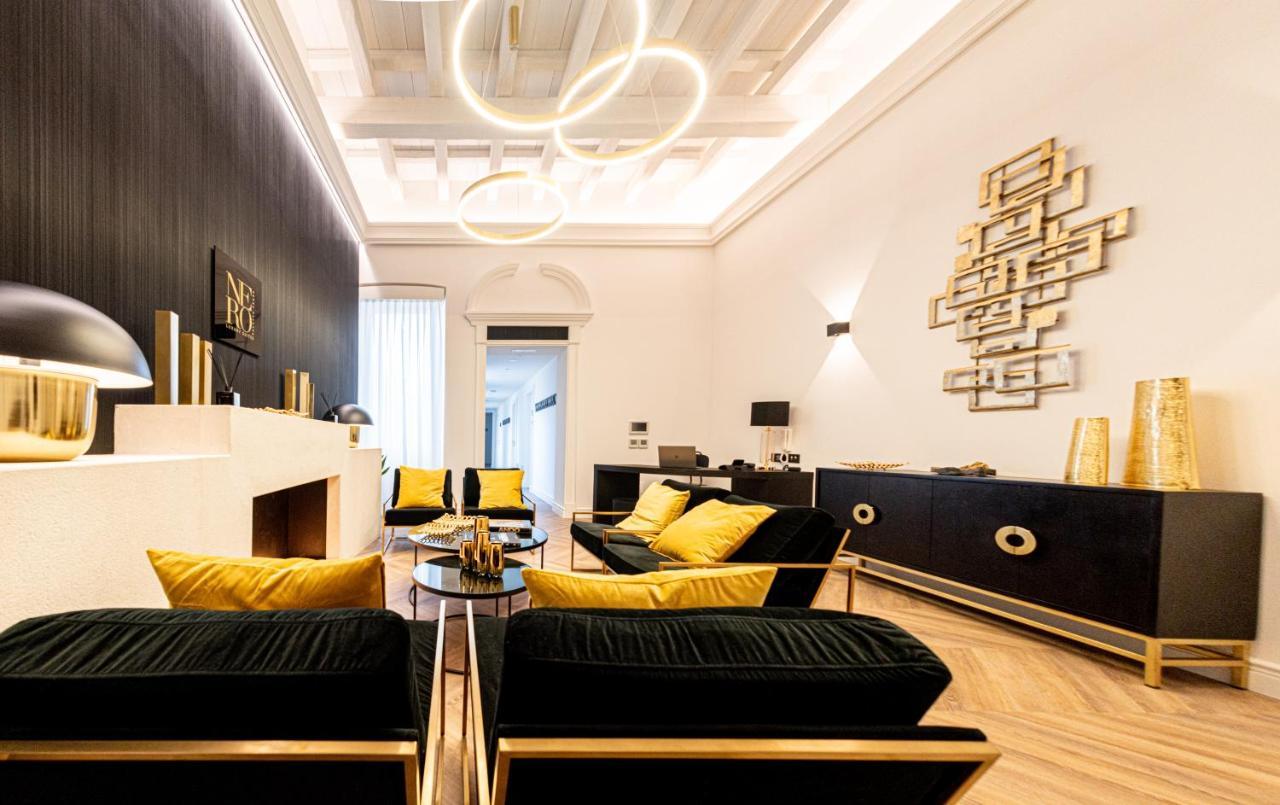 Nero Luxury Suites 칼리아리 외부 사진
