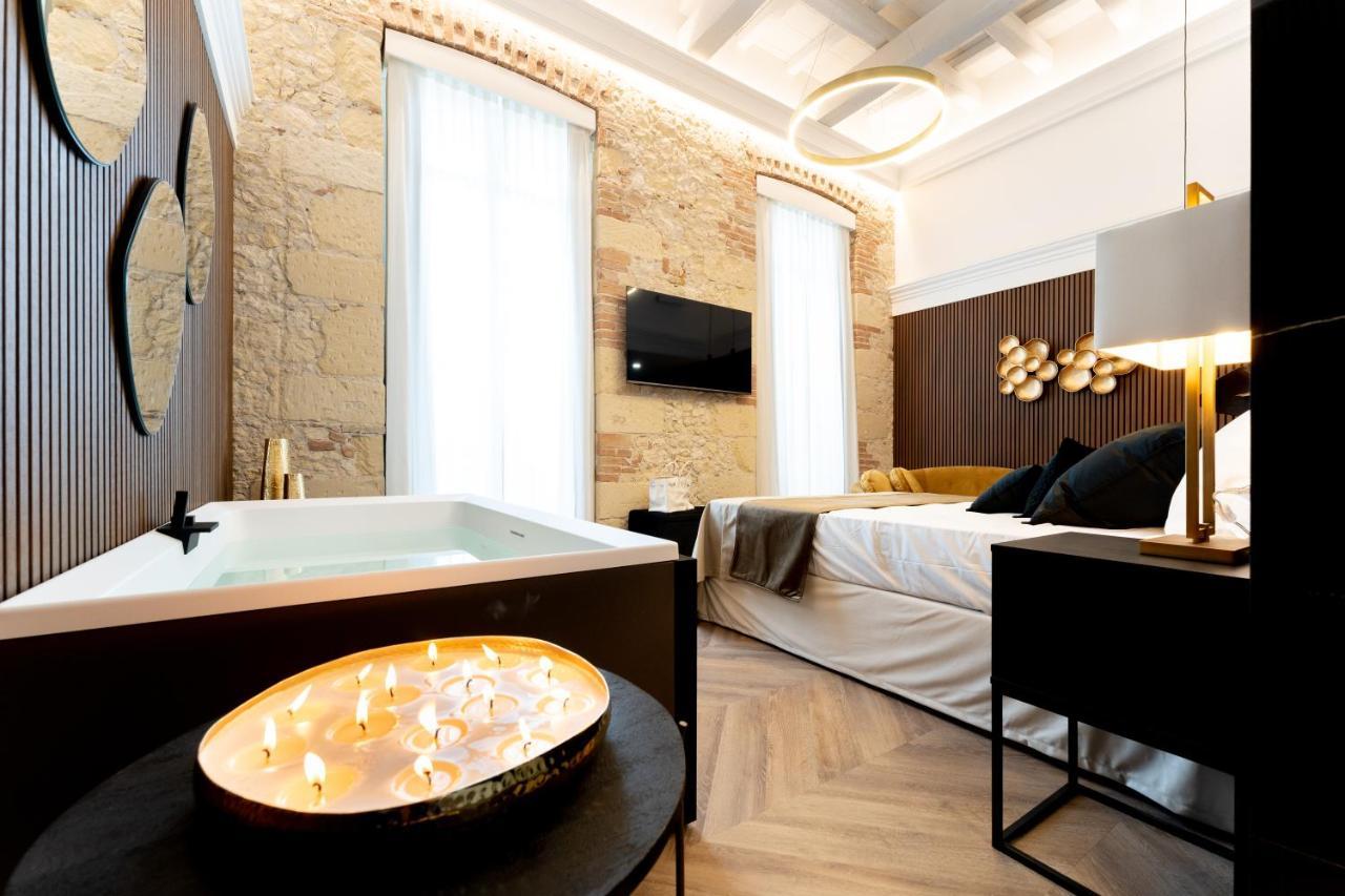 Nero Luxury Suites 칼리아리 외부 사진