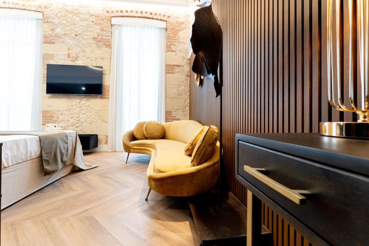 Nero Luxury Suites 칼리아리 외부 사진