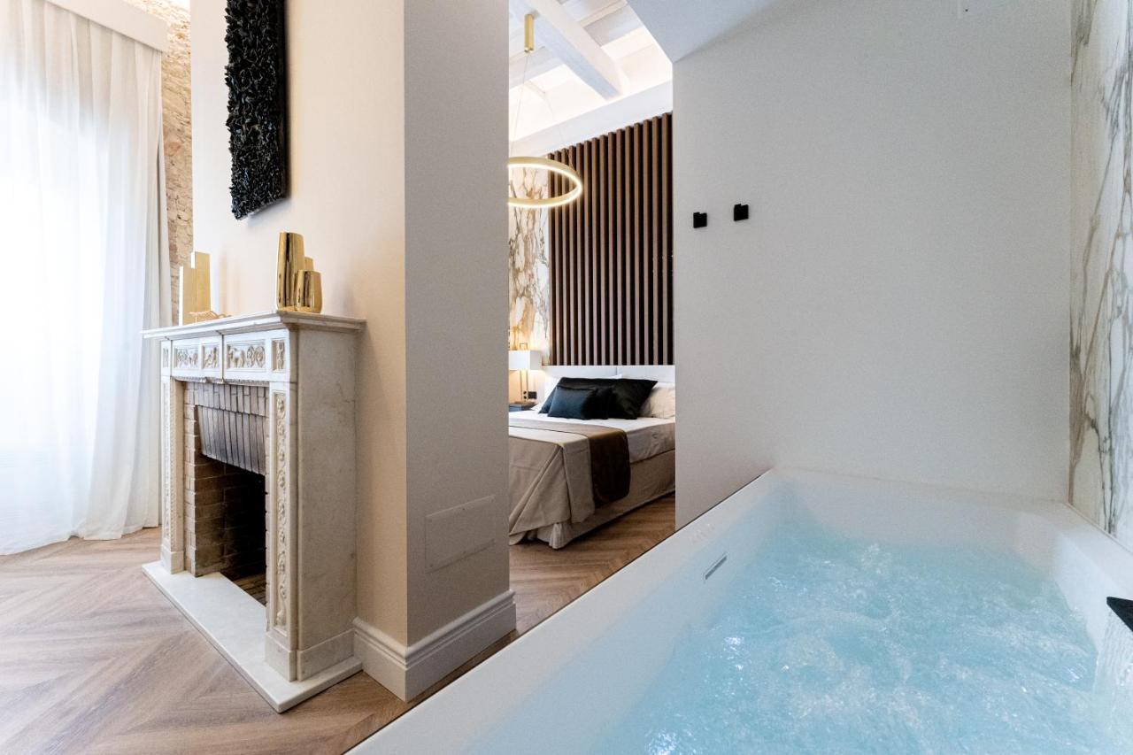 Nero Luxury Suites 칼리아리 외부 사진